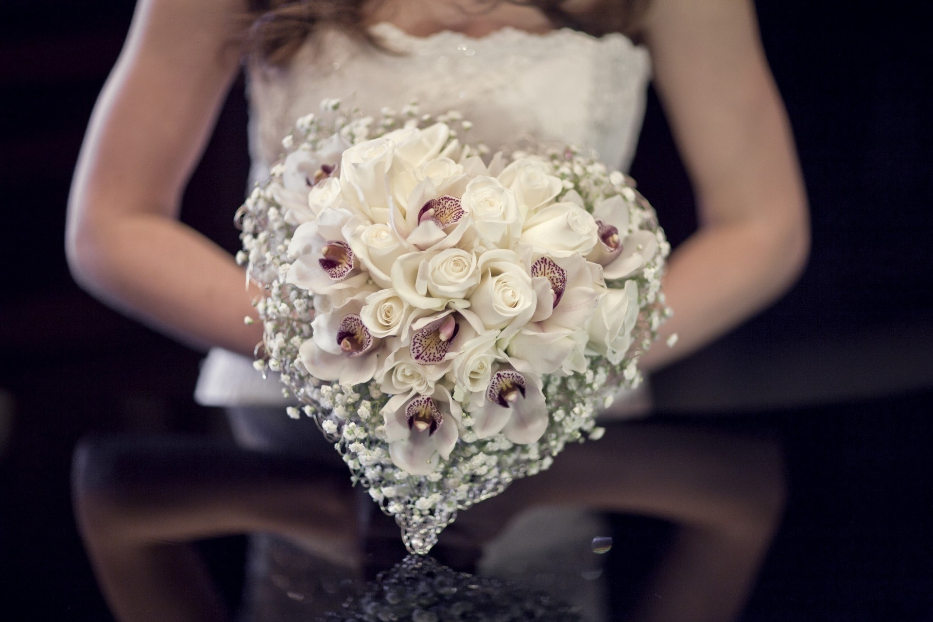 bride composition wedding roses bouquet