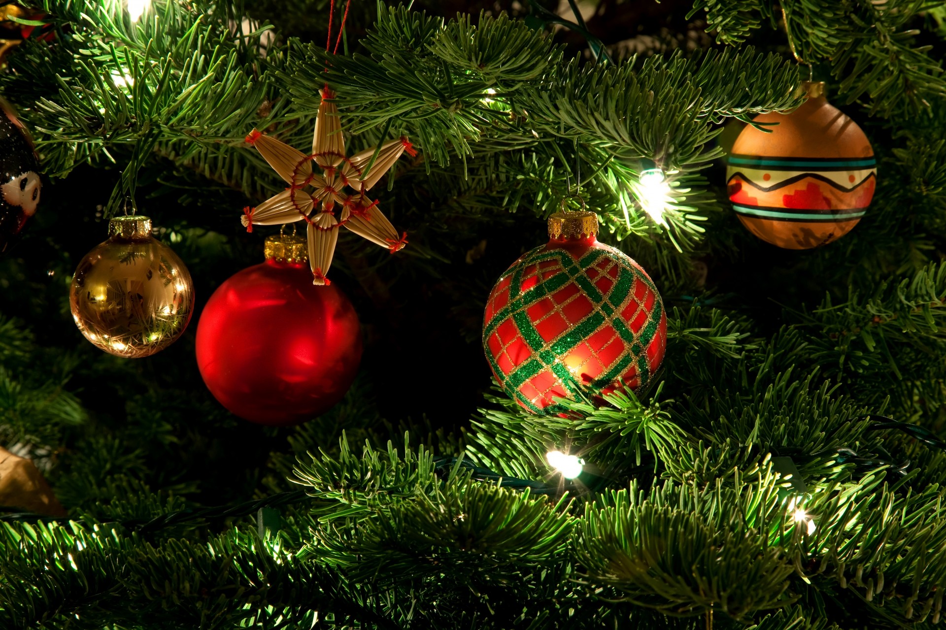 árbol de navidad año nuevo vacaciones guirnalda decoraciones estado de ánimo juguetes