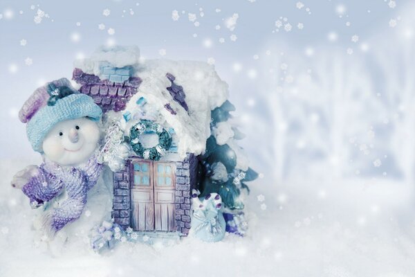 Bonhomme de neige sur fond blanc