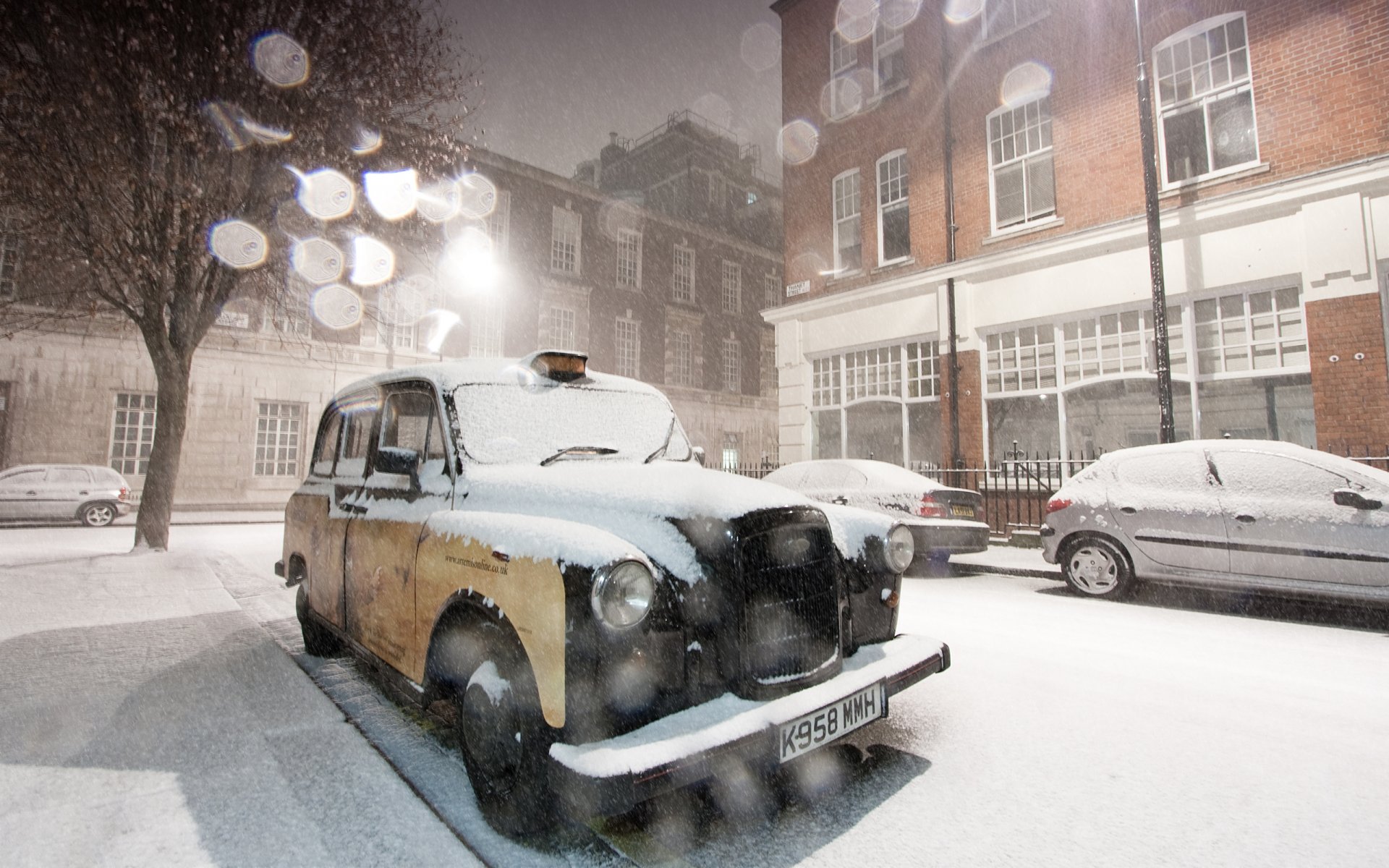 città auto auto londra inghilterra carriola carriole neve nevicata gelo freddo tempo maltempo casa inverno carta da parati invernale carta da parati invernale bufera di neve fiocchi di neve fiocco di neve gelo bianco bianco gelo sera albero alberi luci lanterne carta da parati widescreen carta da parati widescreen winte