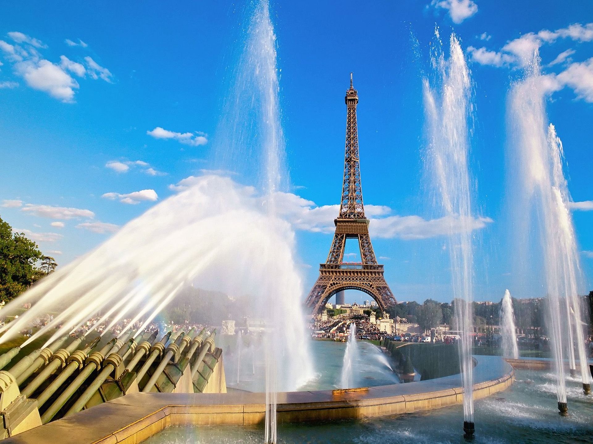 eiffel tower and fountain paris france