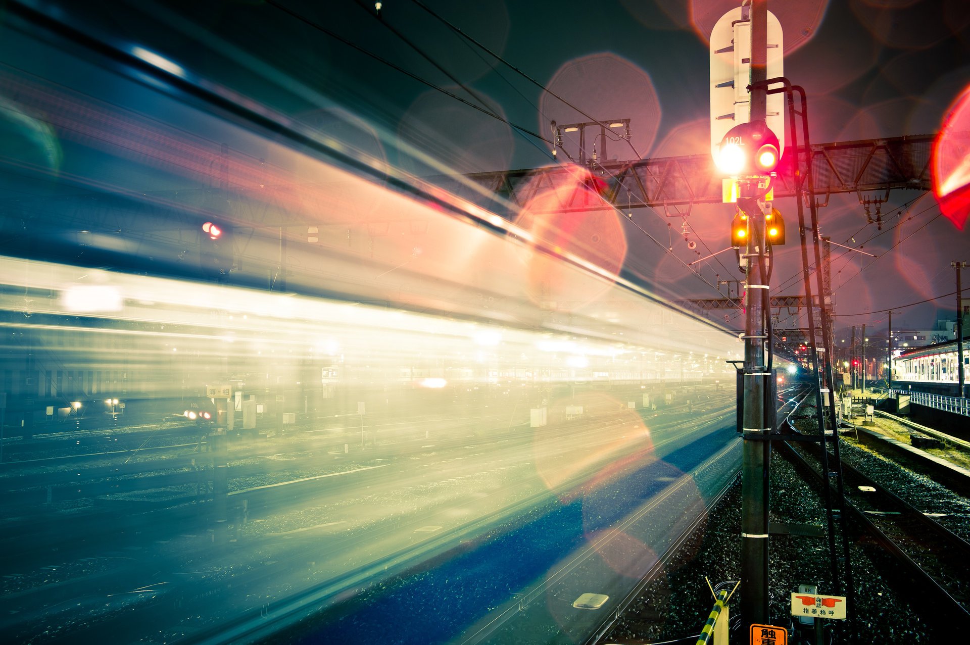 città notte giappone ferrovia luce esposizione abbagliamento