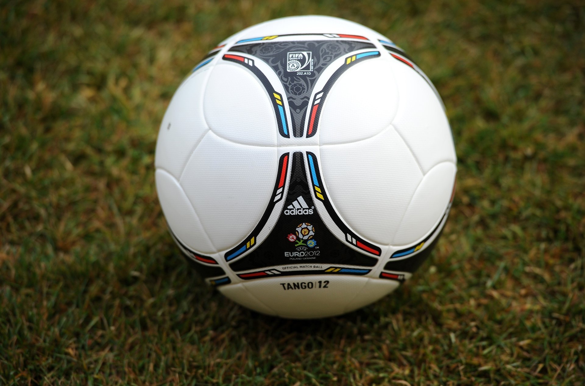 tango 12 poland-ukraine euro 2012 euro 2012 grass ball football