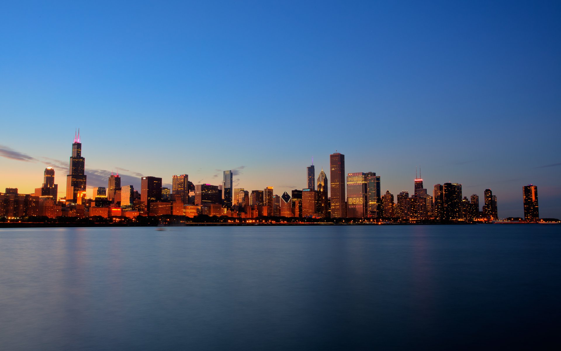 chicago stadt sonnenuntergang gebäude häuser see wasser himmel licht 2560x1600