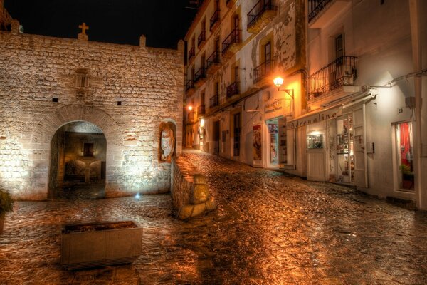 Rues désertes en Espagne dans la nuit