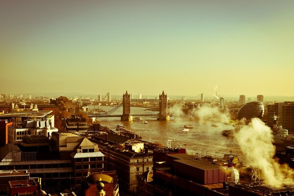 Il famoso Tower Bridge di Londra