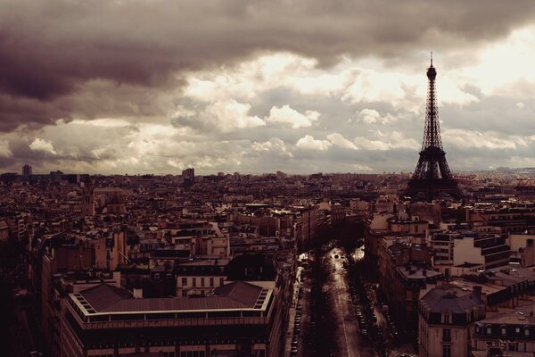 Grey, gloomy sky over the Eiffel Tower in Paris