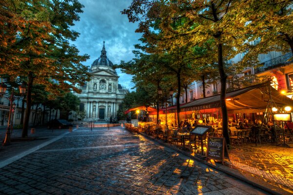 Abendlichter der Stadt Paris