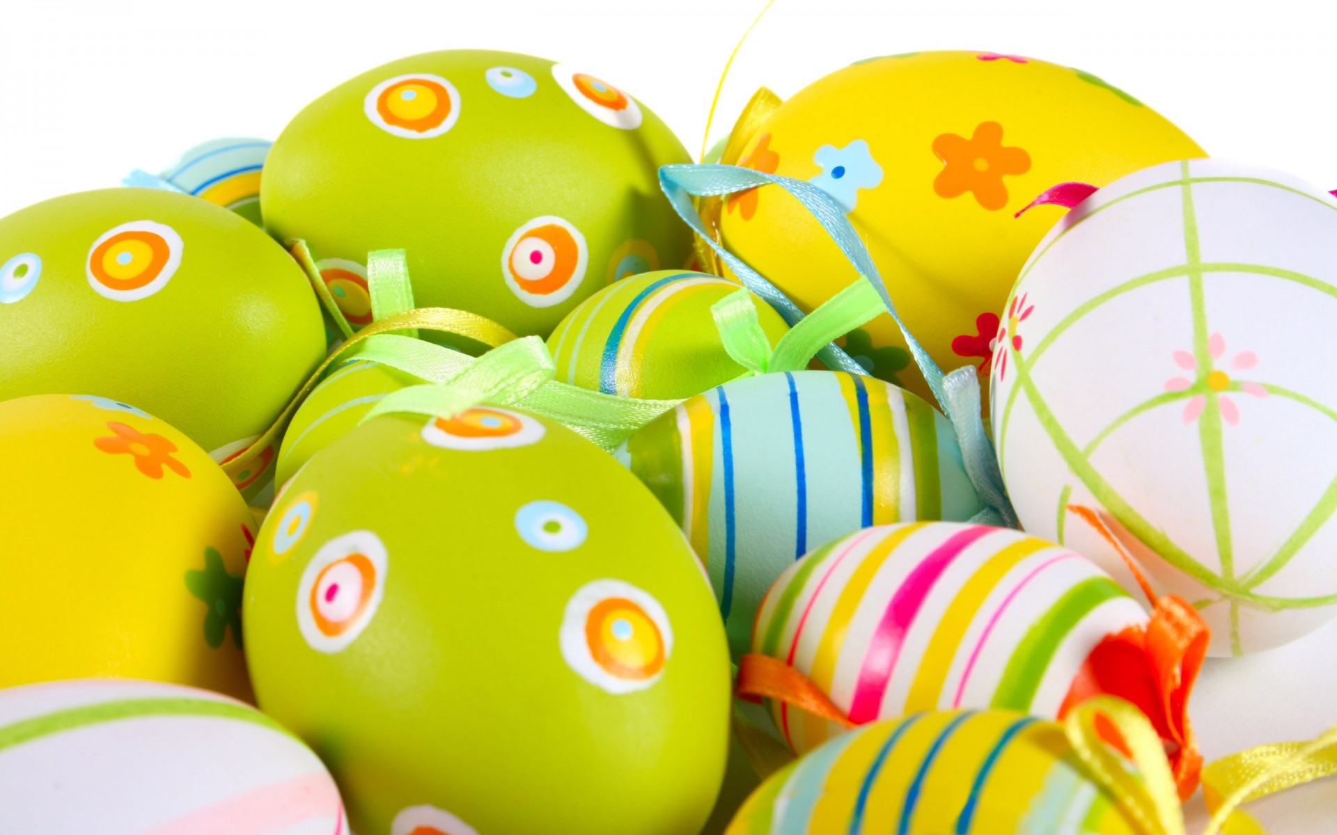 oeufs de pâques motifs vacances rayures couleurs vives pâques