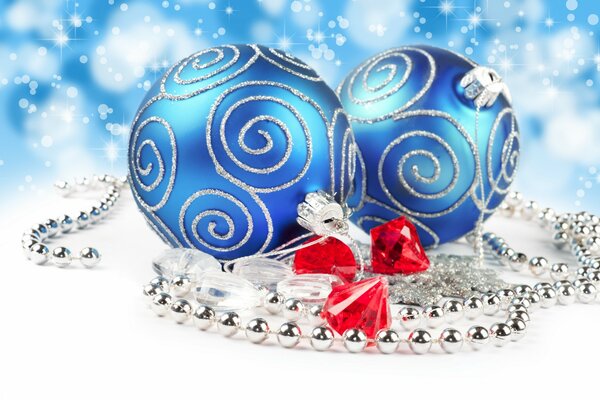 Christbaumschmuck Strass Kugeln und Perlen