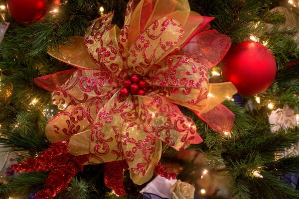 Bella decorazione sull albero di Natale