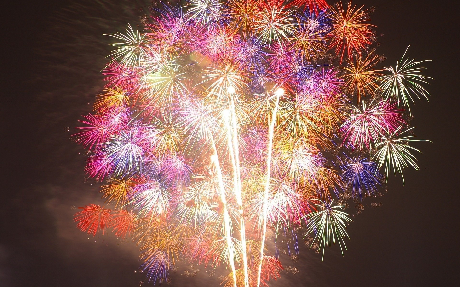 lumières divers feux d artifice fumée ciel couleurs