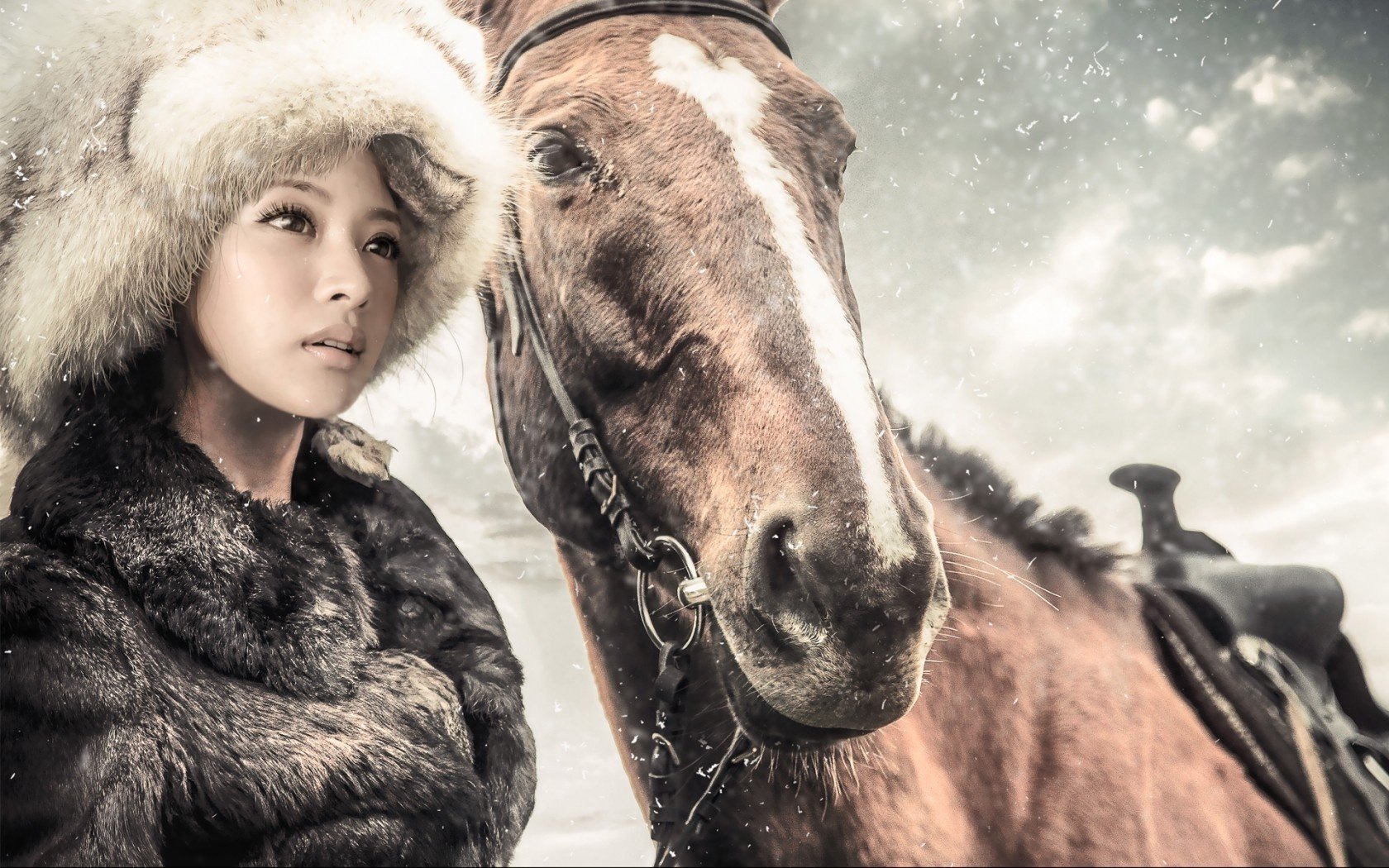 chapeau fille cheval neige cheval