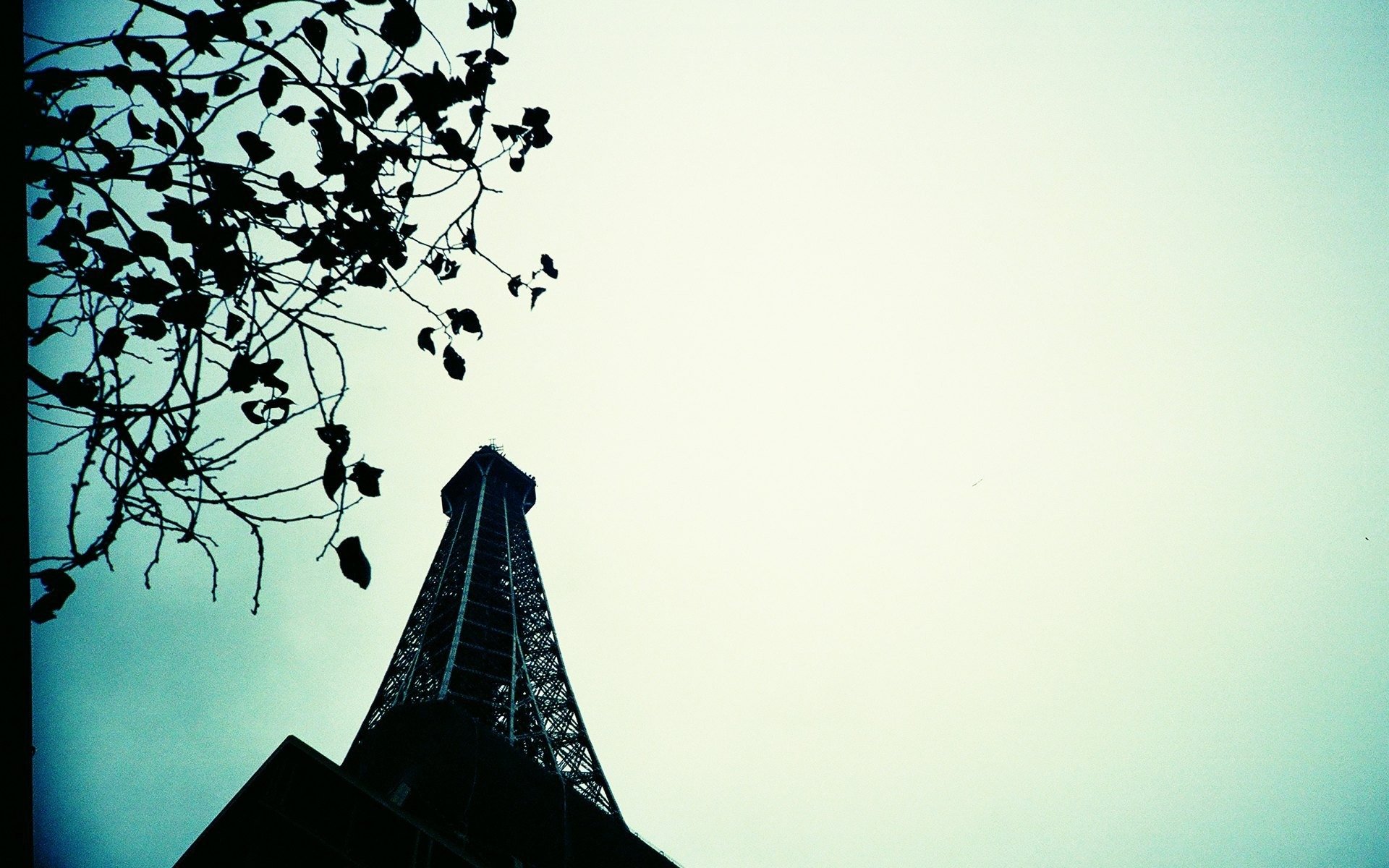 turm paris himmel