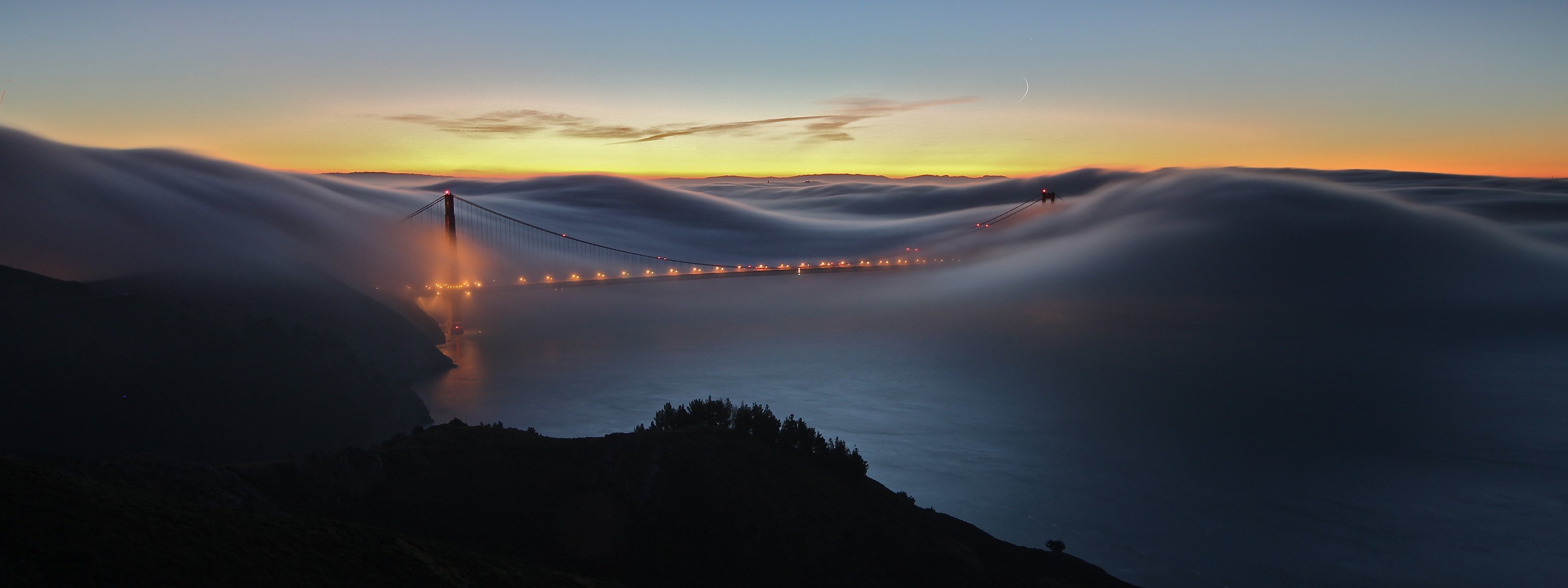 städte länder orte nebel brücken amerika staaten usa bäume himmel mond monat dämmerung abend licht lichter straße straße ozean wasser meer