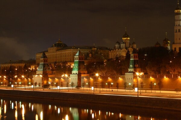 Lanterns on the river embankment against the background of the Moscow Kremlin