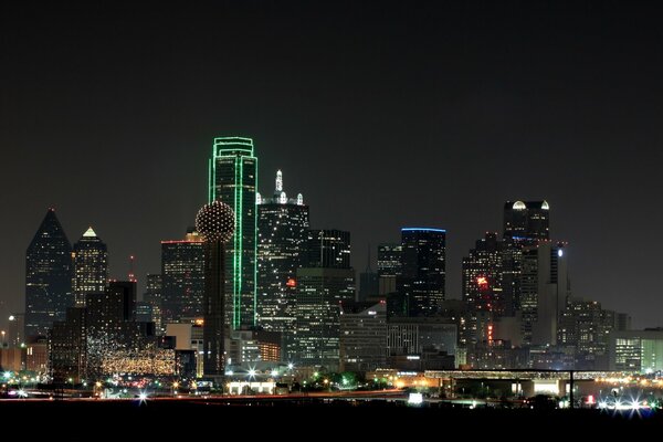 Ville de Dallas dans la nuit