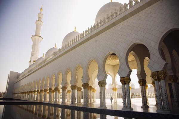 Belle architecture de la mosquée Sheikh Zayed