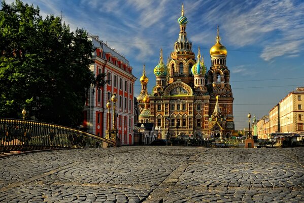 Kirche in St. Petersburg am Nachmittag