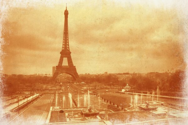 Vecchia foto della Torre Eiffel in Francia