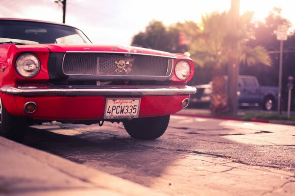 Auto roter Ford Mustang