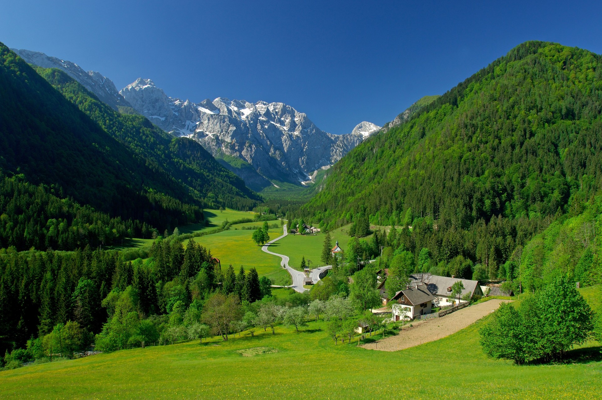 berge landschaft frühling toskana