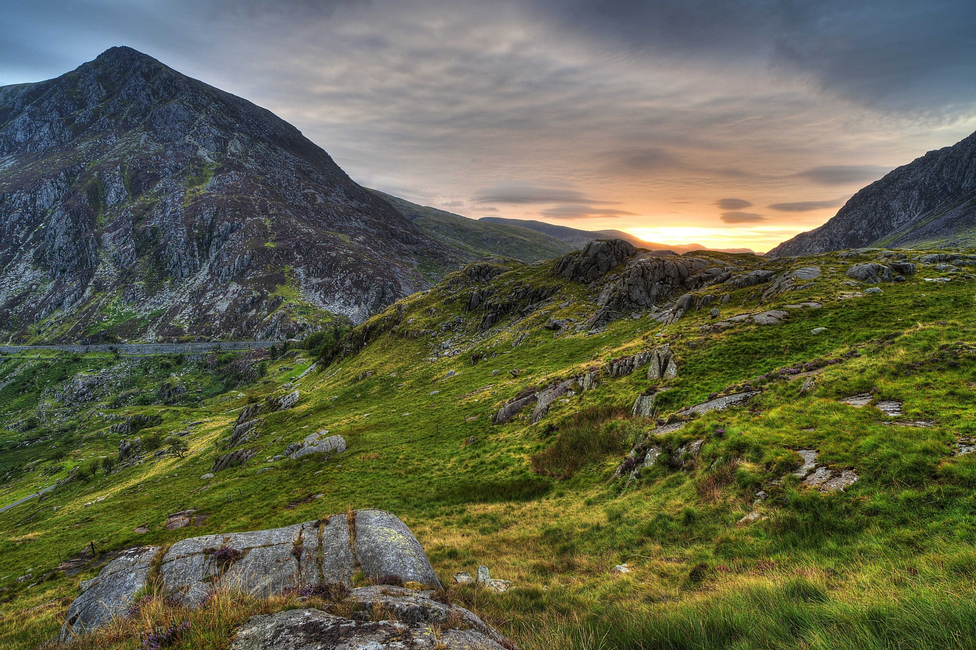 royaume-uni paysage montagnes snowdonia roches