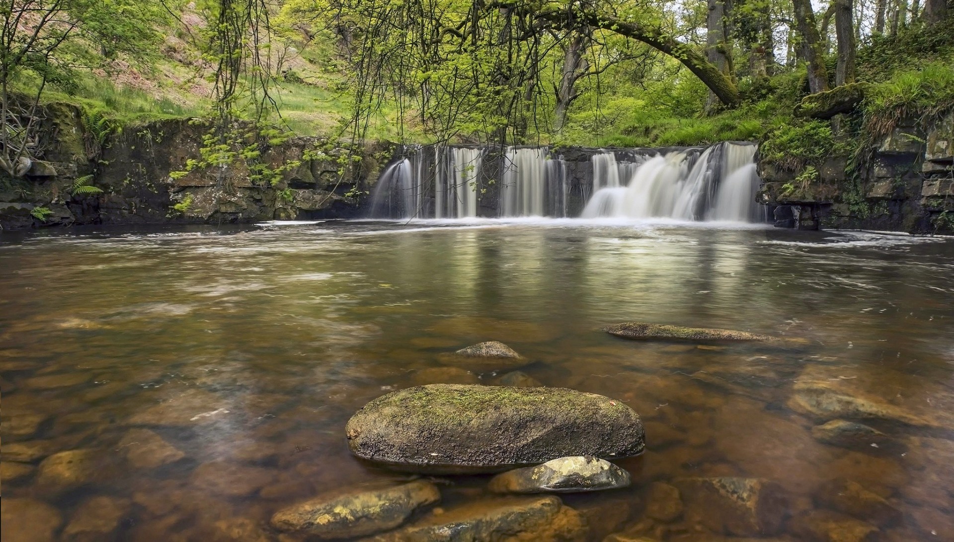 tones waterfall river england forest