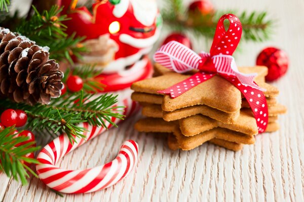 Biscotti allo zenzero e lecca-lecca per Babbo Natale