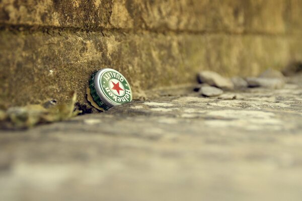 Beer stopper with Heineken logo