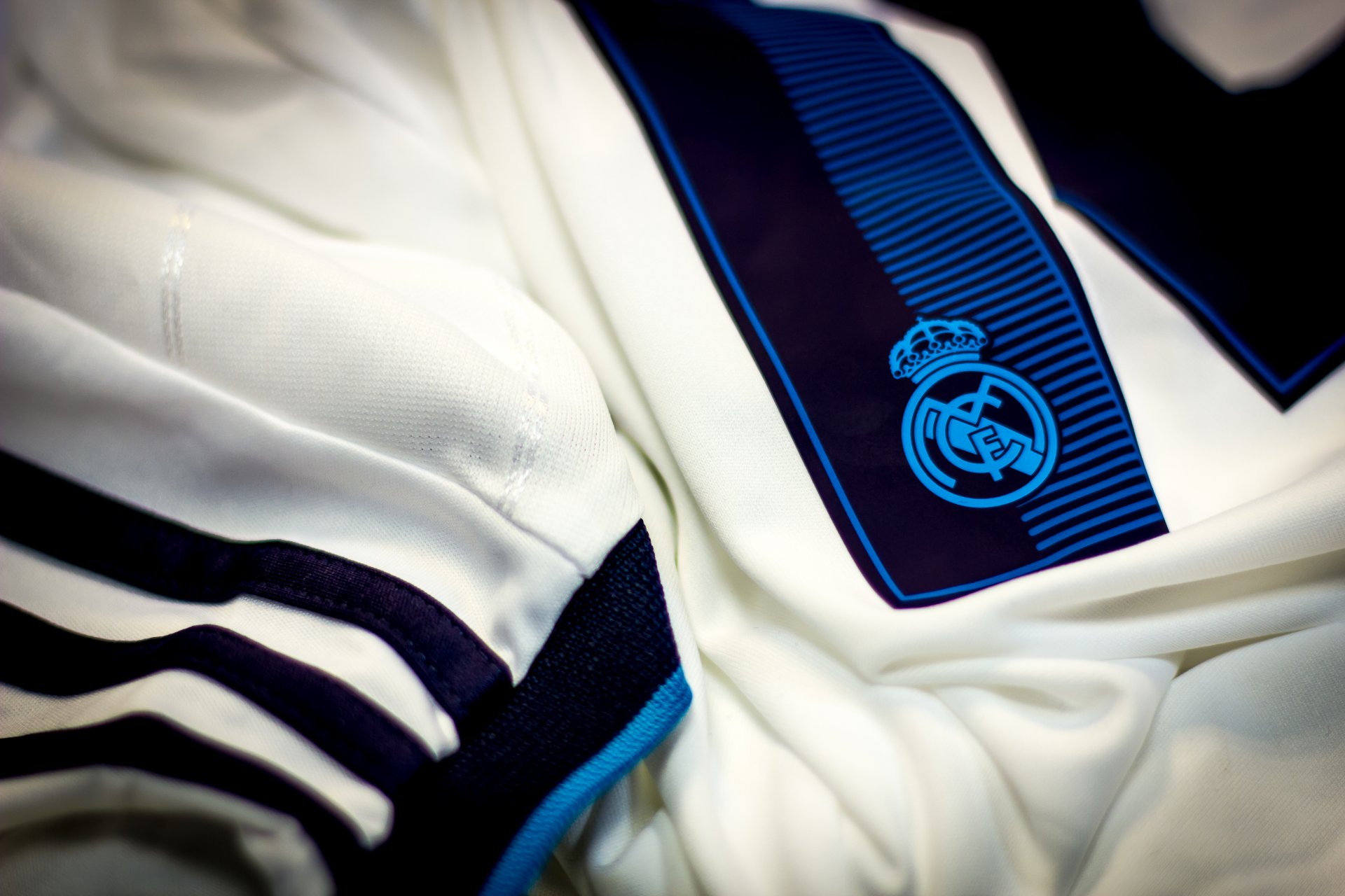 kit real madrid fußball adidas schriftart 2013 form