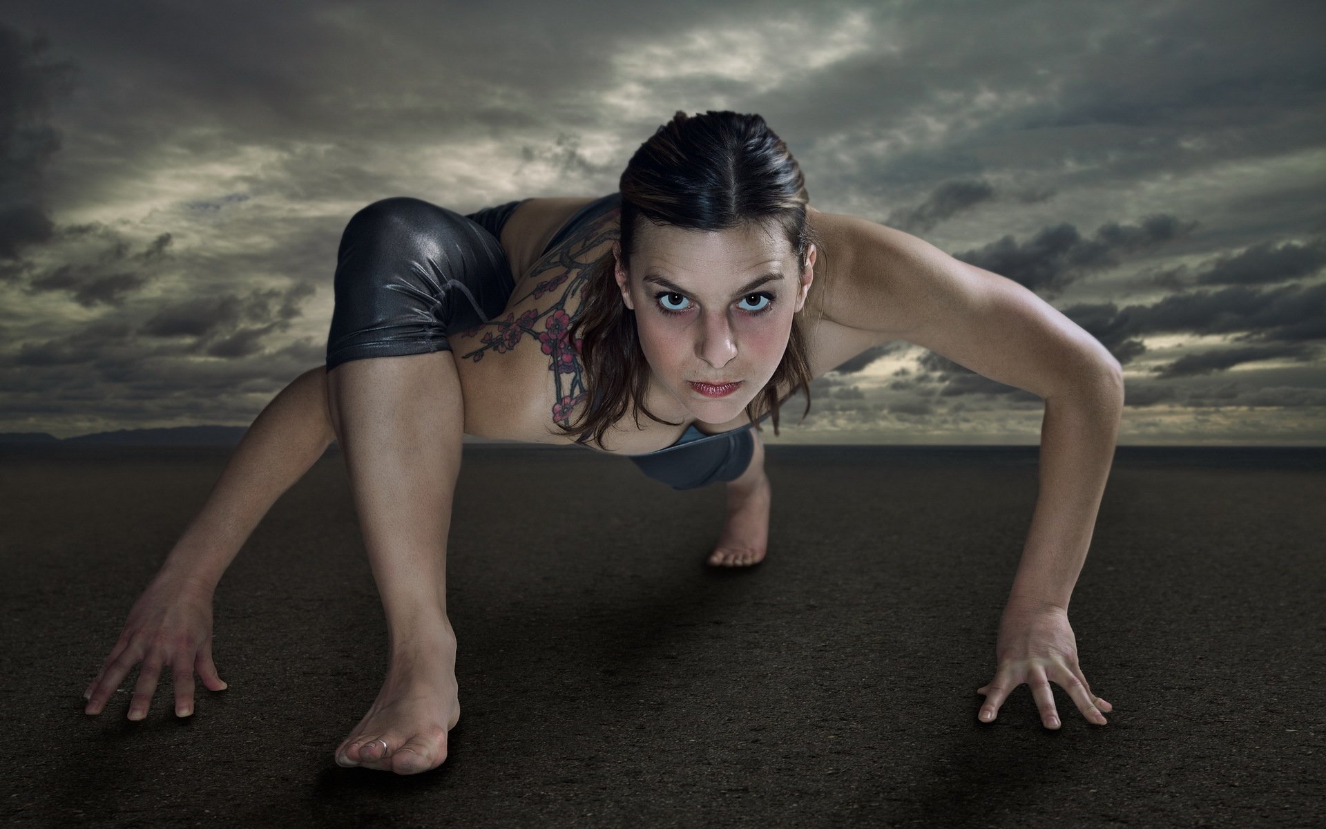 escaneo de yoga chica entrenamiento