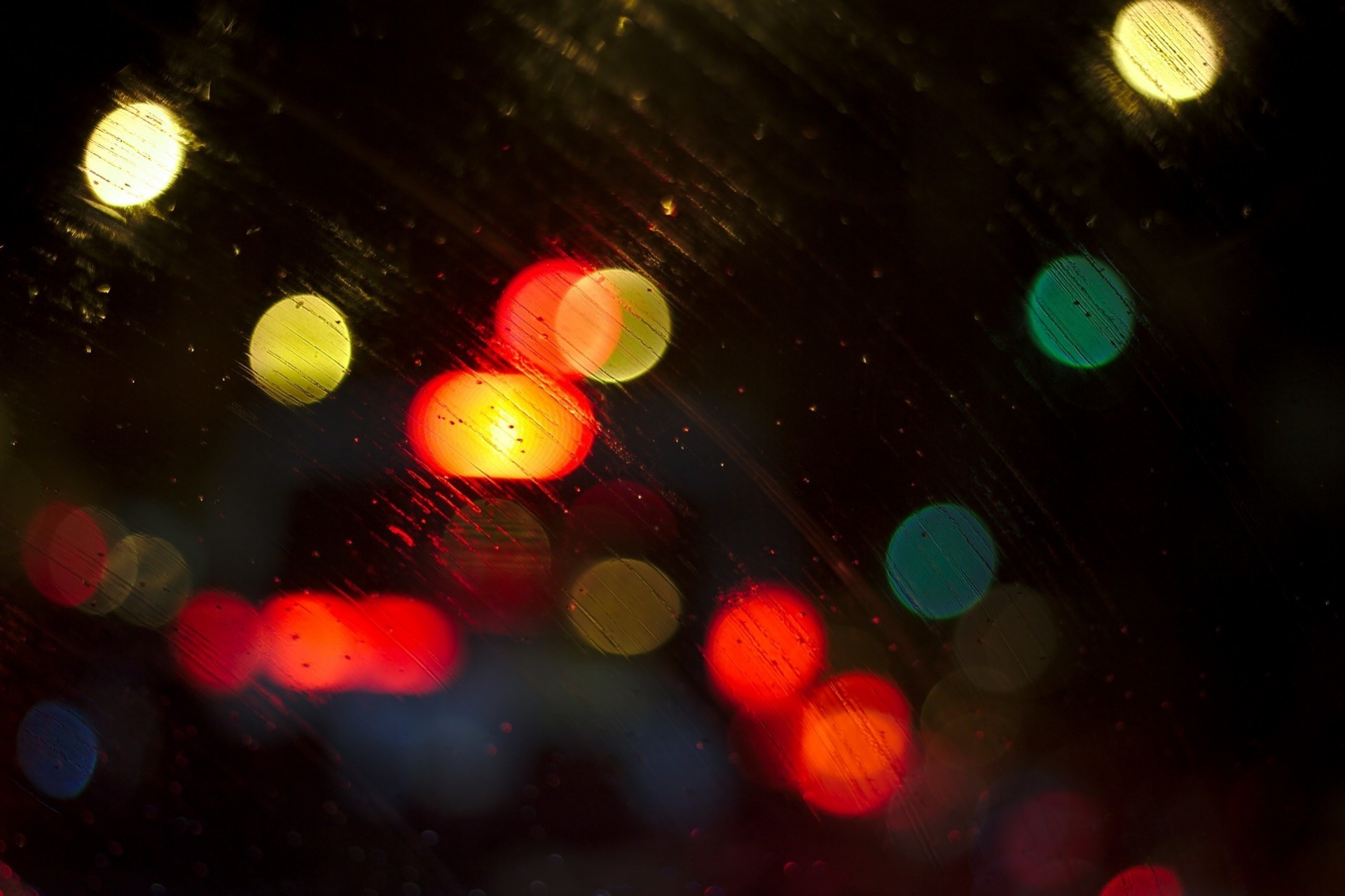 bokeh rue pluie voitures phares