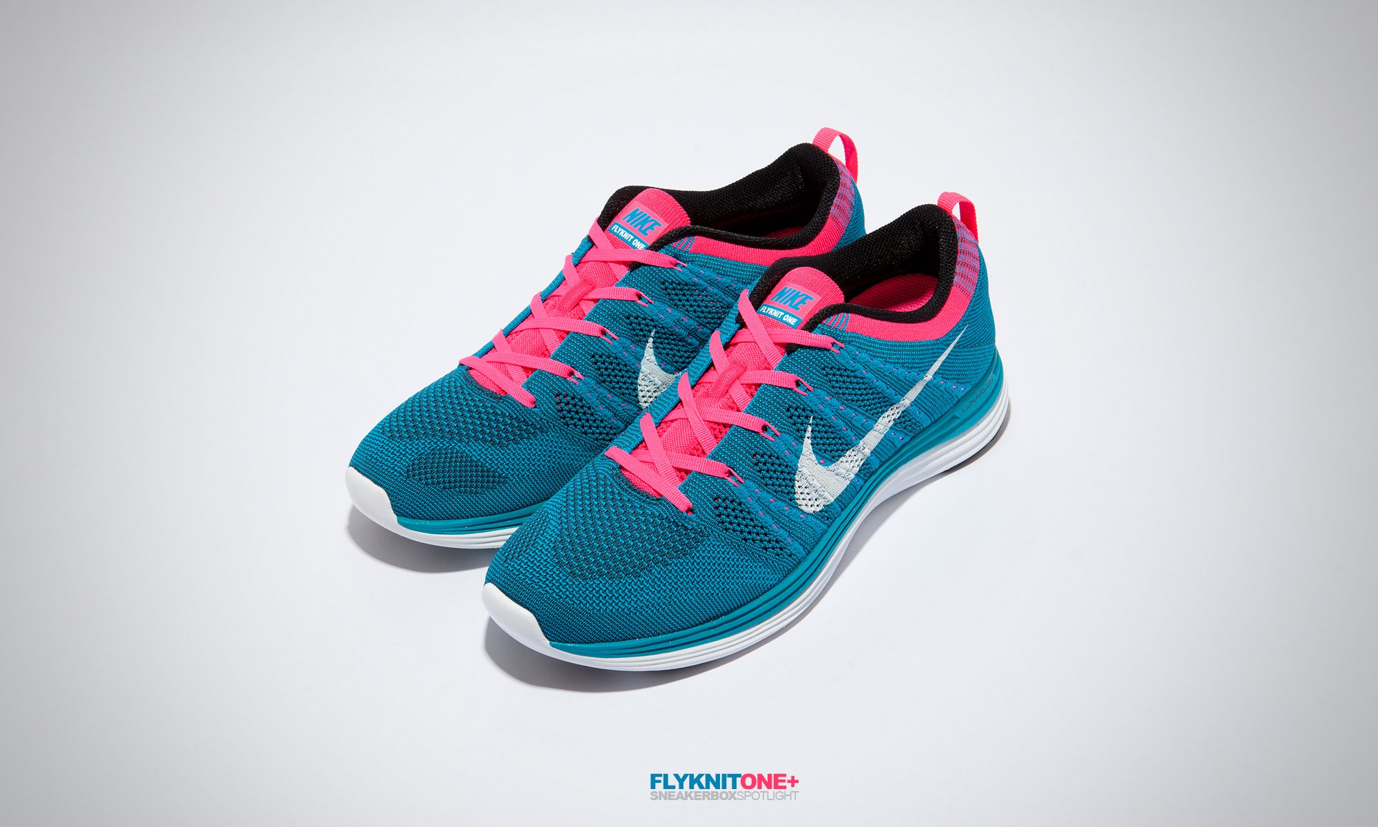 nike flyknit one + lunar turnschuhe paar pink blu