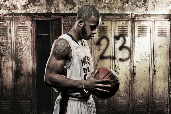 Terrence Hall, jugador de baloncesto con pelota