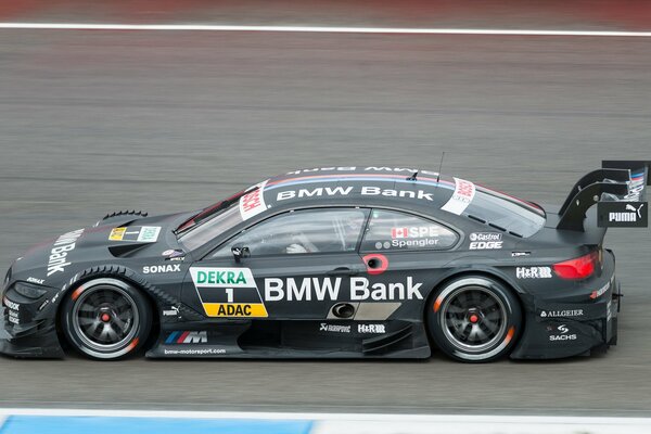 La machine de bmw m3 dtm emballent