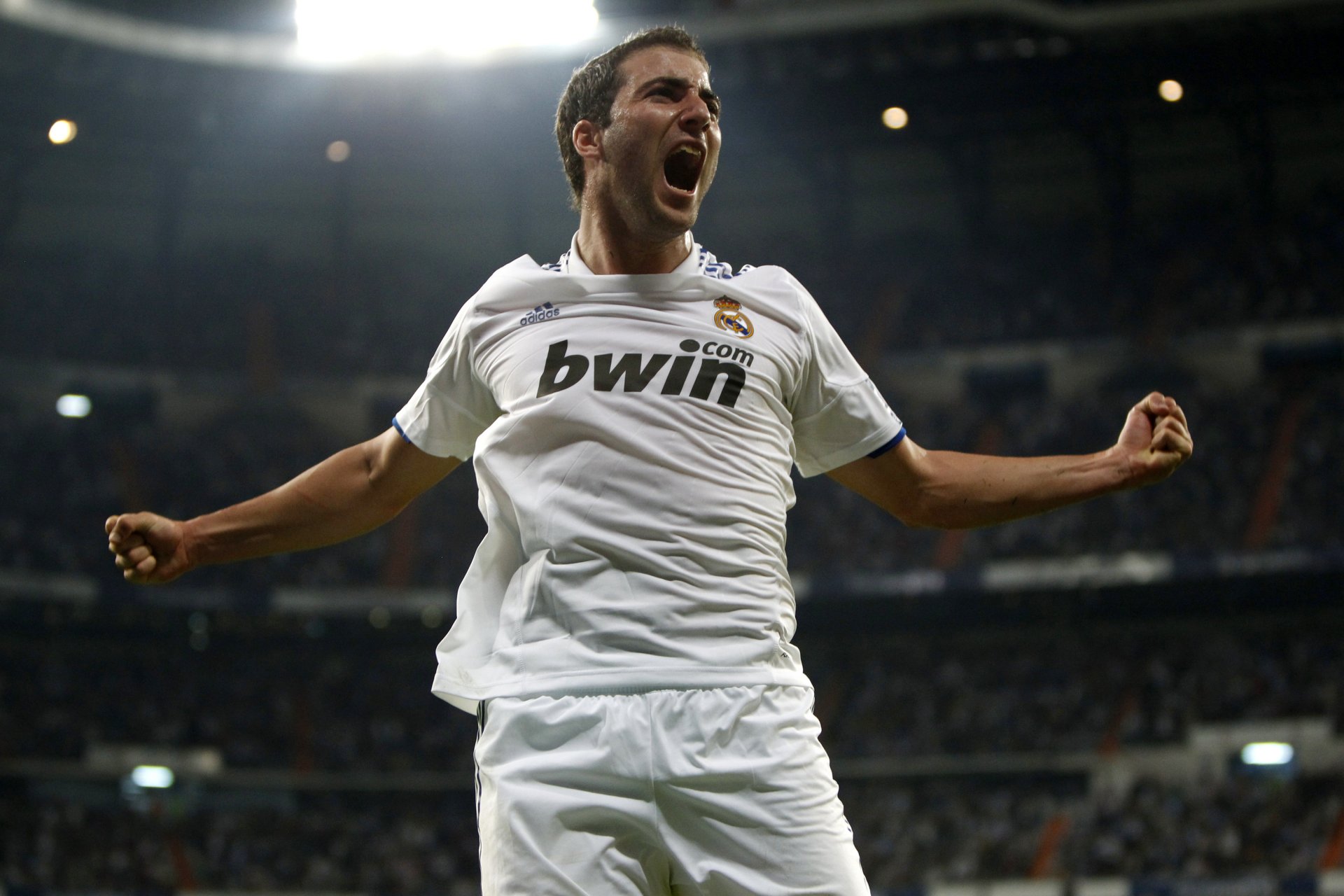 real madrid gonzalo higuain pipita football