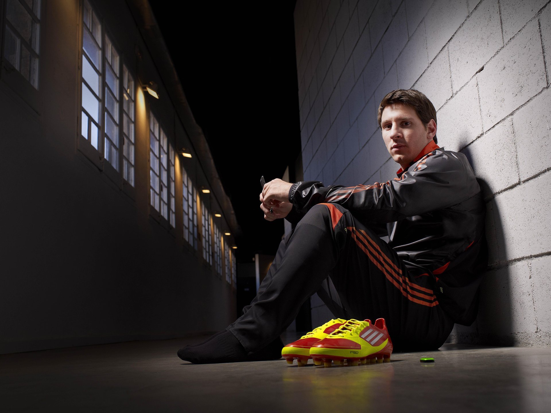 lionel messi messi lionel messi adidas f50 adizero adidas adidas adizero footballeur célébrité chaussures football