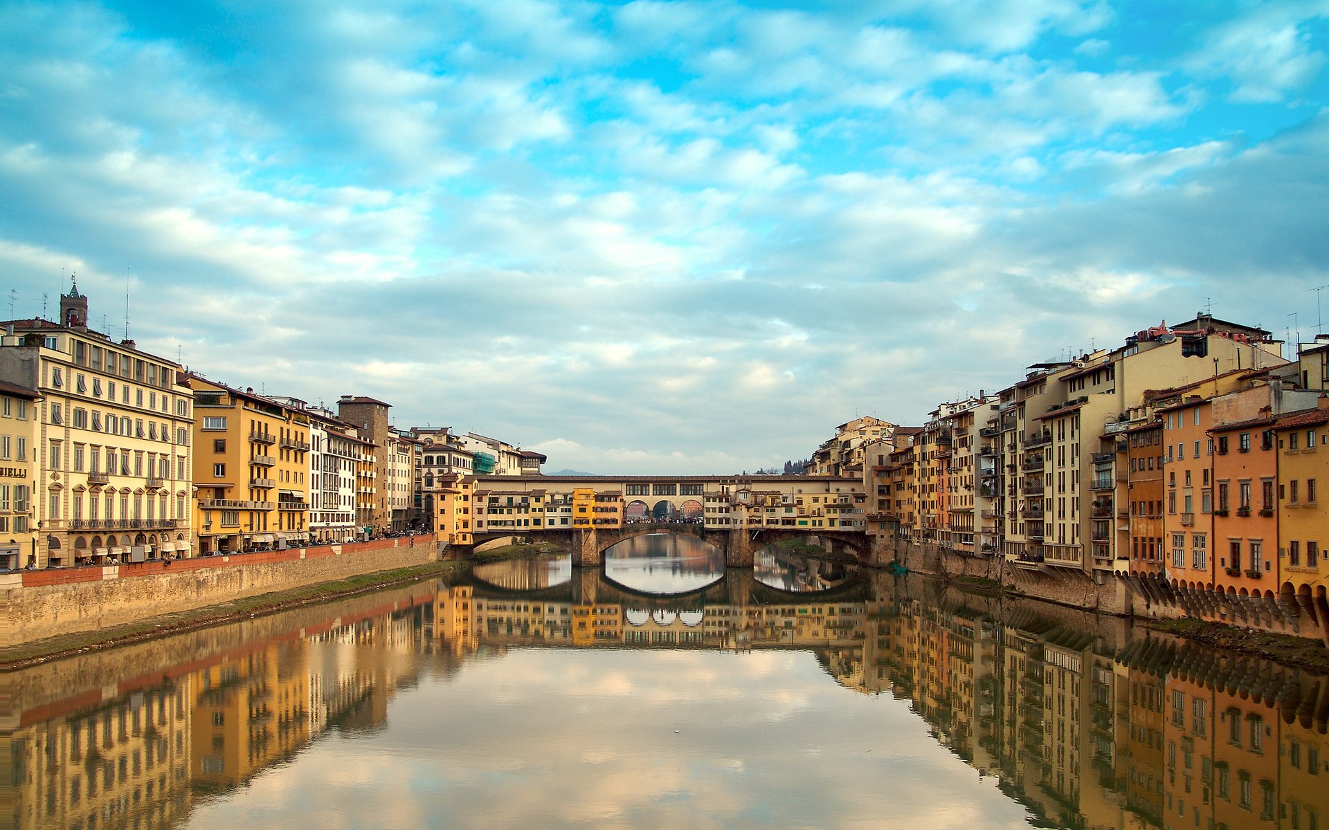 ponte vecchio old bridge river italy florence florence italy