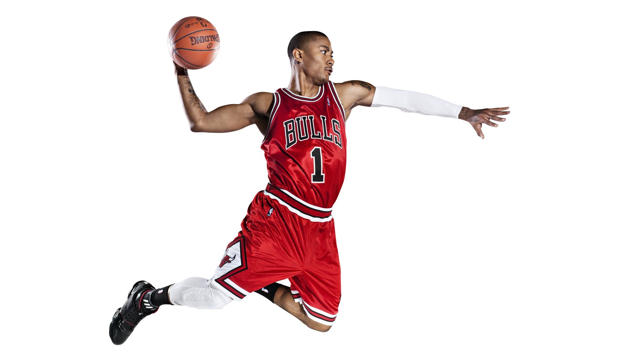 derrick rose nba chicago bulls basketball slam dunk hängen form weiß hintergrund ball erste adidas tattoo bullen