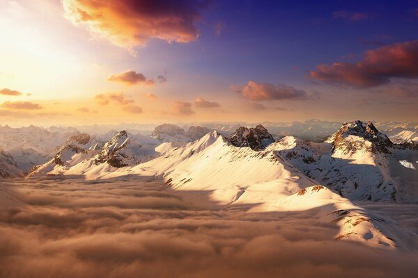 The mountains have delayed the clouds in the sky