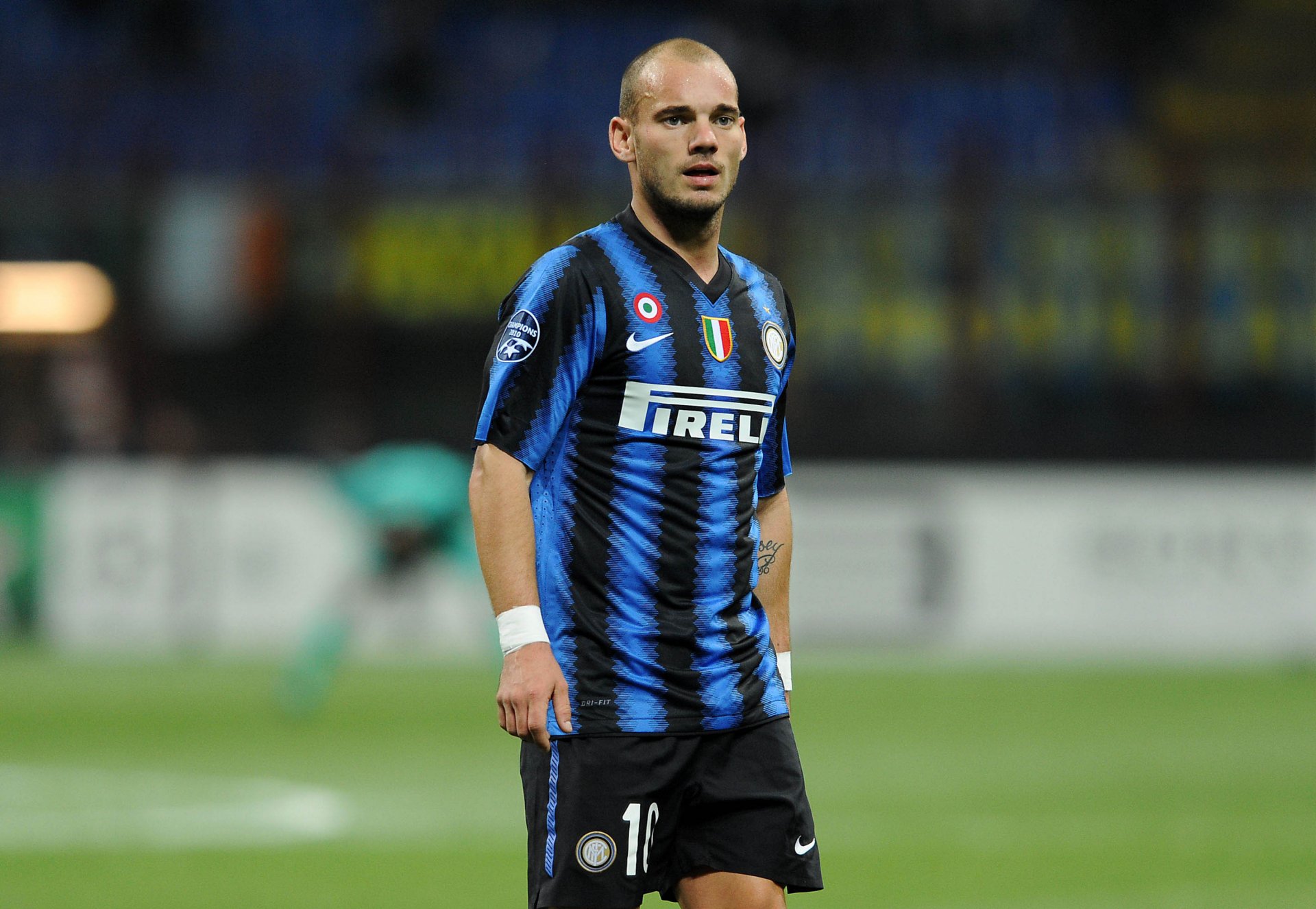 wesley sneijder entre inter serie afootball fondo de pantalla 1920x1200 fondo de pantalla de fútbol 1920x1200