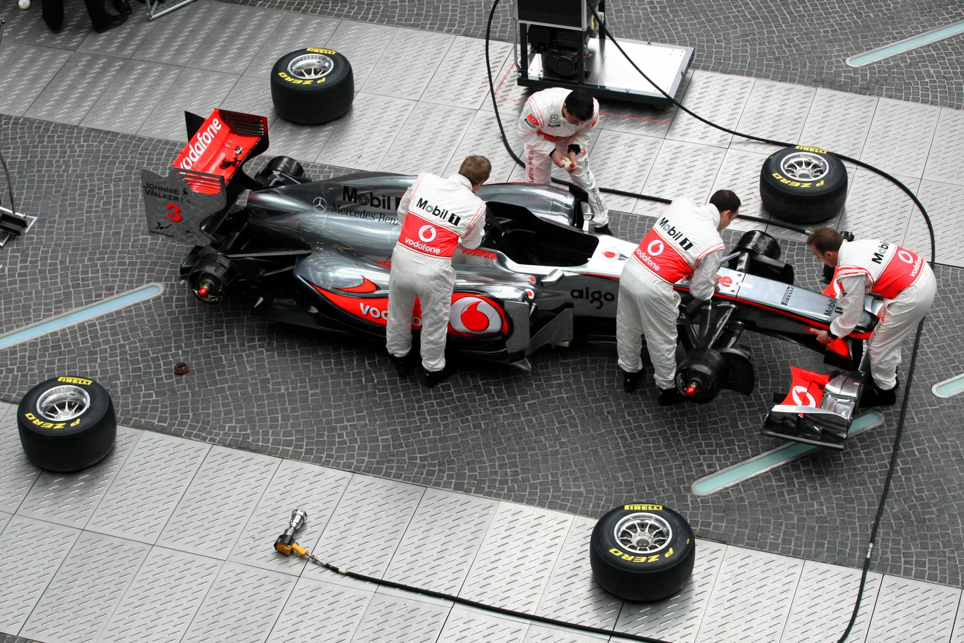 dismantling car mechanics formula 1 formula mclaren