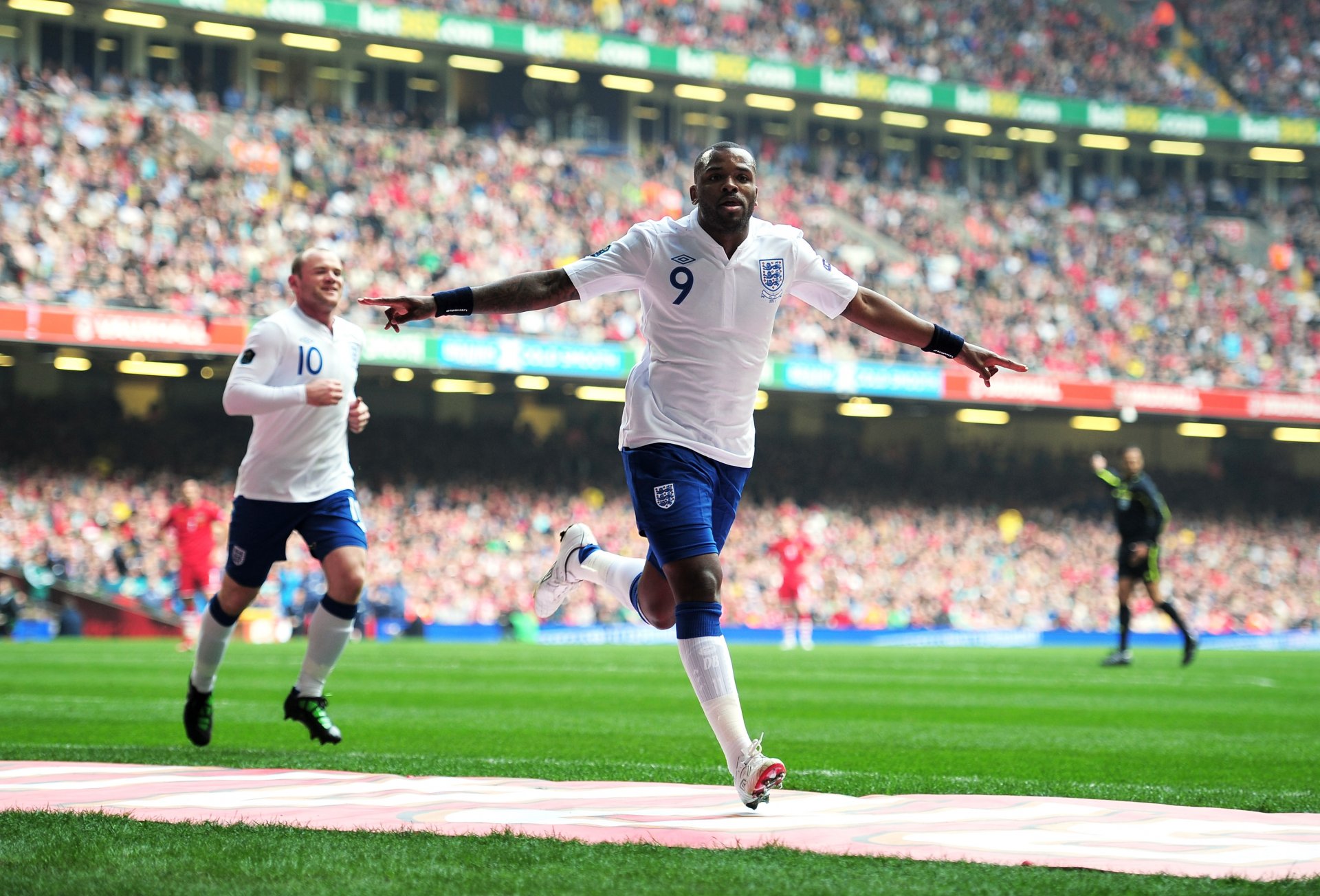 daren bent rooney england wembley