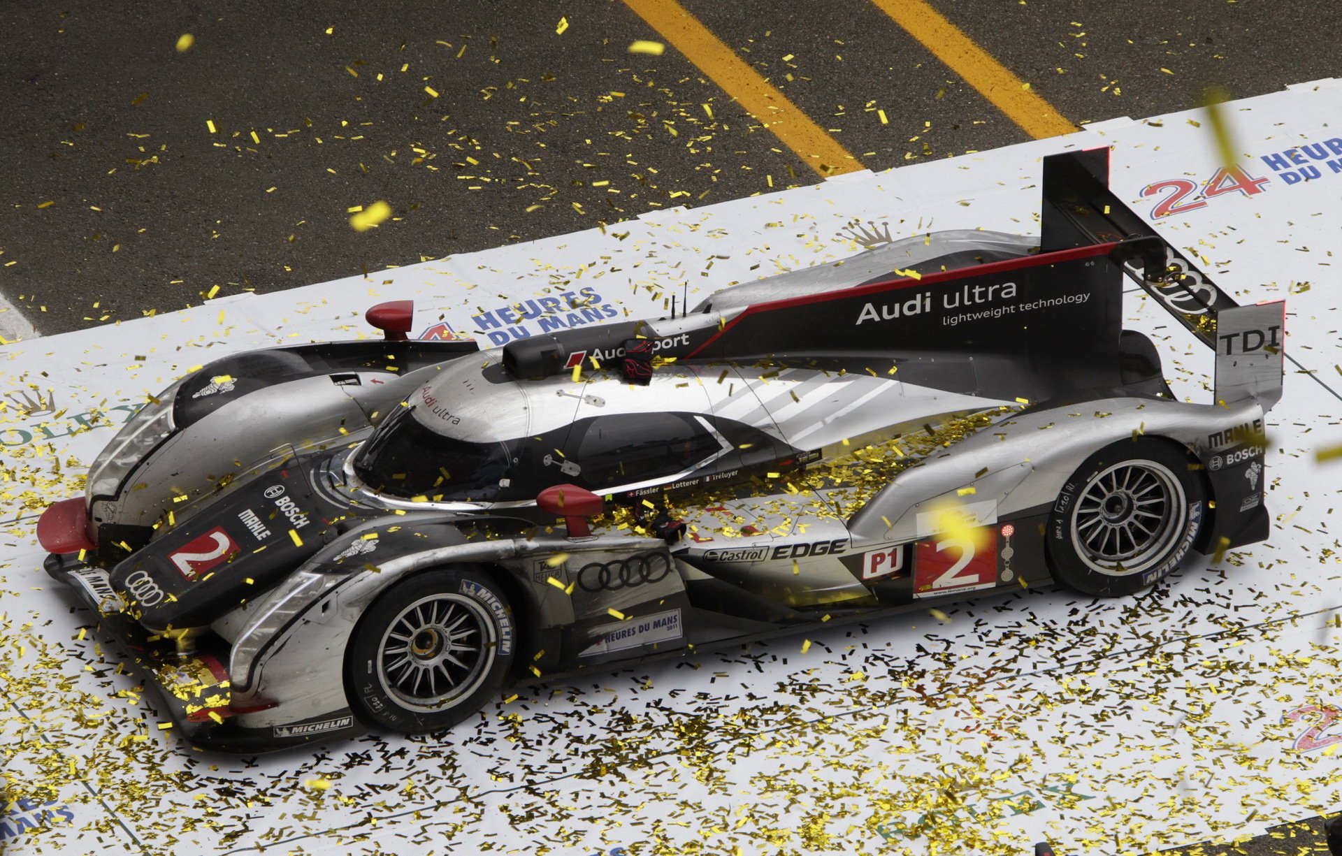 le mans 2011 rennen lmp1 audi r18 tdi champions