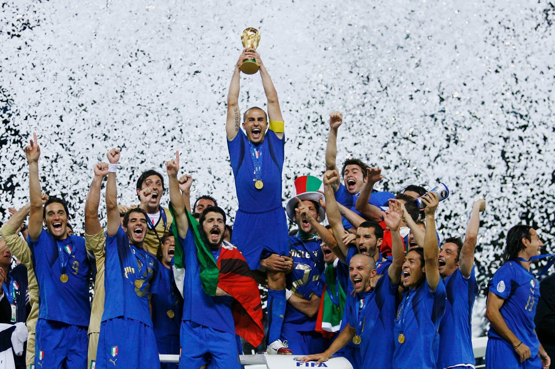 2006 world champions italy gattuso pirlo zambrotta buffon world cup del piero cannavaro nesta