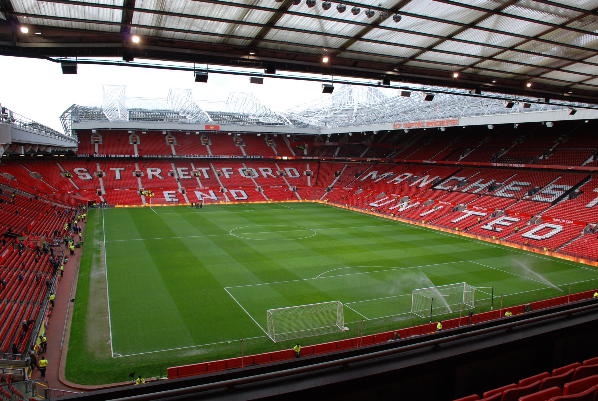 fußball stadion old trafford bewässert gekocht