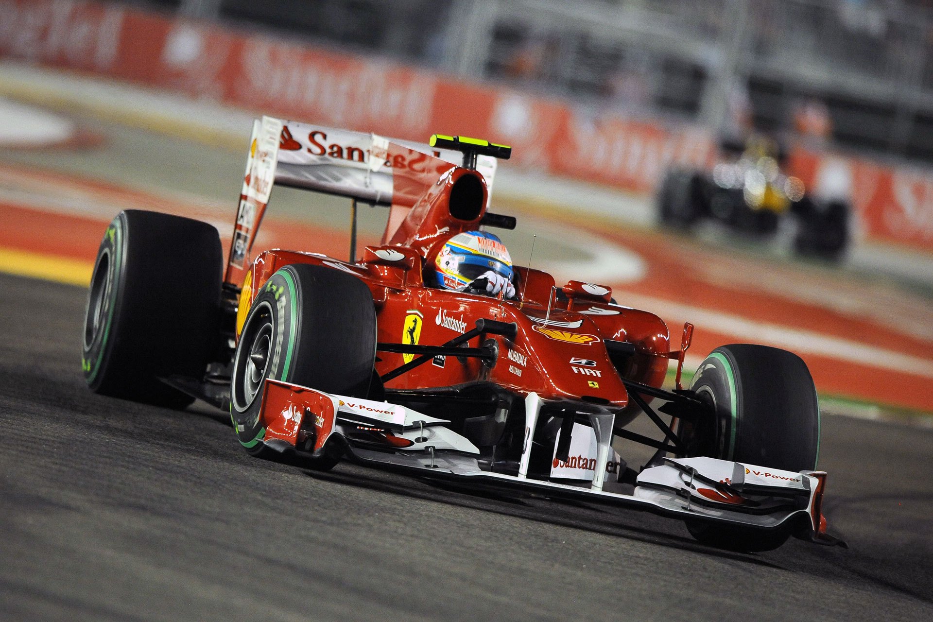 sport hintergrundbilder formel 1 f1 formel 1 großer preis von singapur 2010 marina bay street schaltungen marina bay fernando alonso scuderia ferrari scuderia ferrari bolide ferrari f10 rennen strecke strecke drehen nacht lichter abend foto