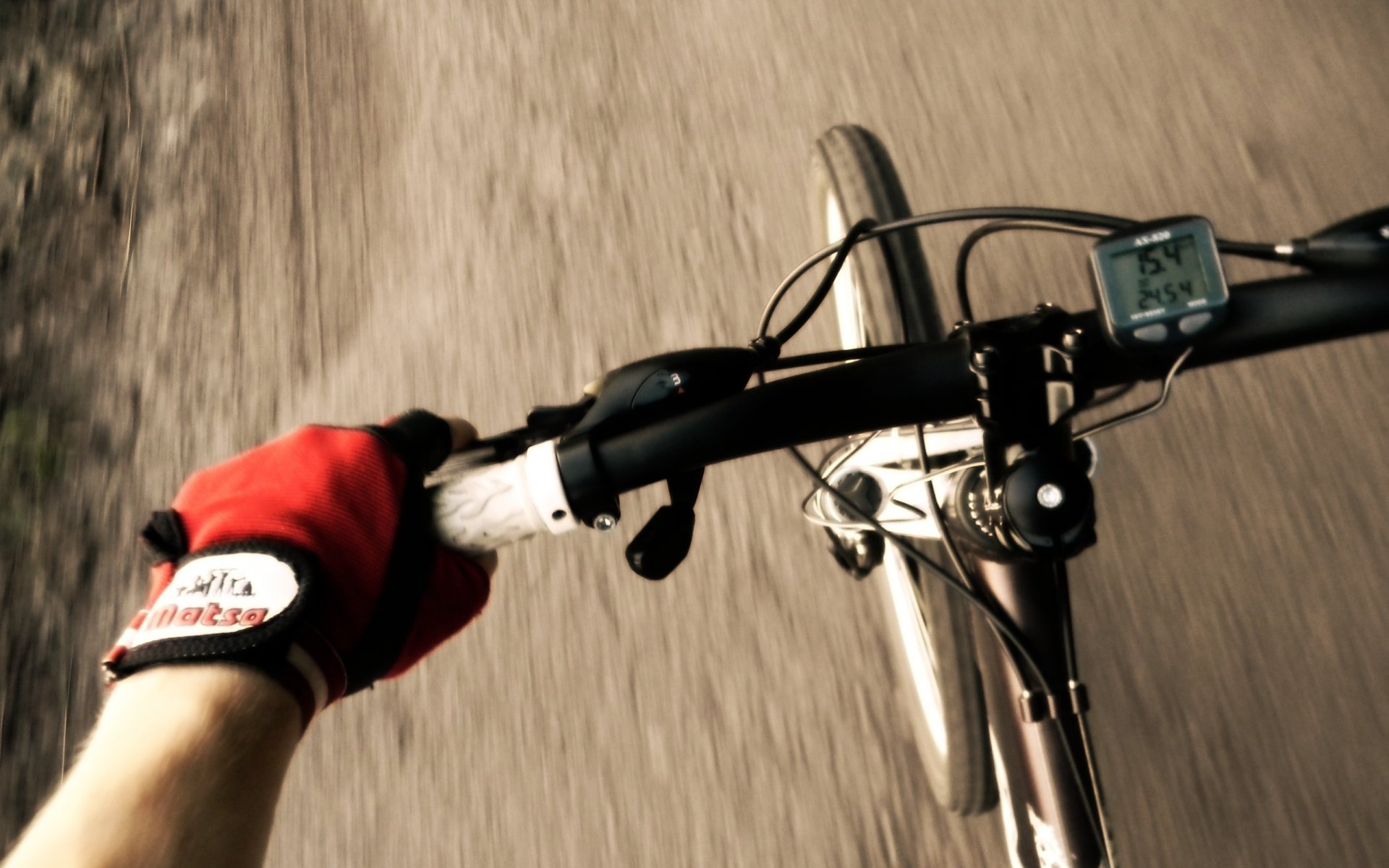 bicicletta manubrio forcella ruota sensore di velocità movimento estremo