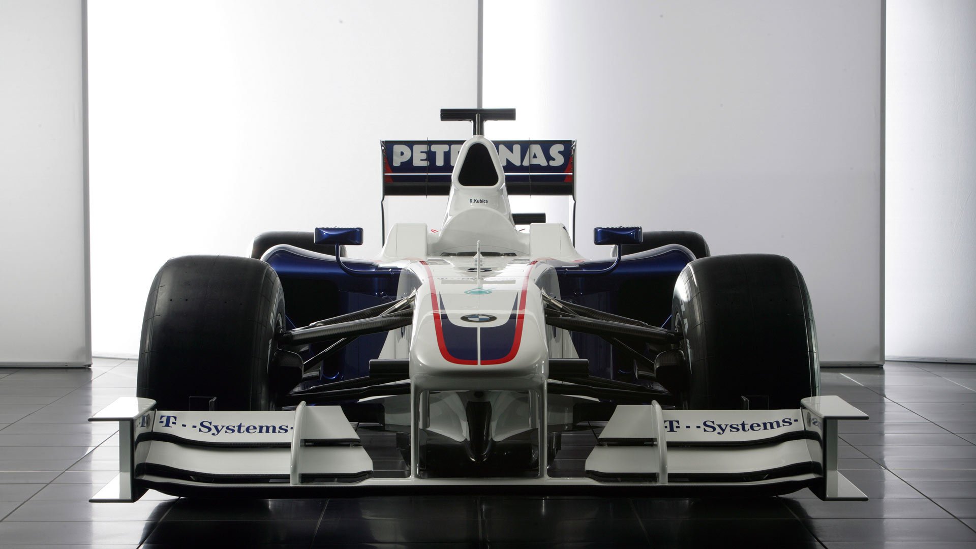 bmw sauber белый f1